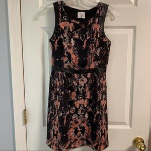 EUC‎ mac + jac dress black/gray/salmon with faux leather trim